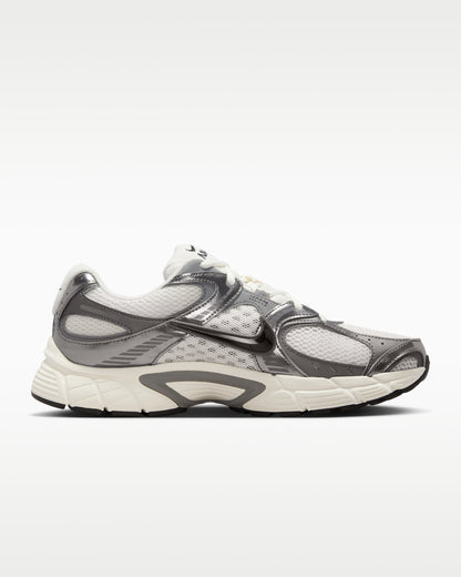 Nike V5 RNR Gris