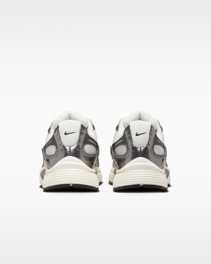 Nike V5 RNR Gris