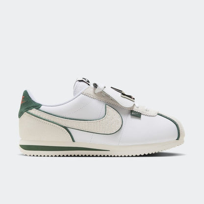 Nike Cortez "All Petals United" (Blanc/Vert Sapin)