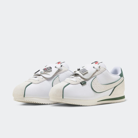Nike Cortez "All Petals United" (Blanc/Vert Sapin)